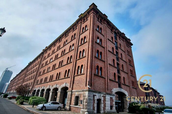 2 Bedroom Apartment To Rent In Waterloo Warehouse, L3