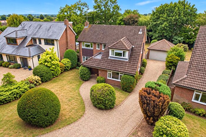 4 Bedroom Detached House For Sale In Forest End Road, Sandhurst, Berkshire, GU47