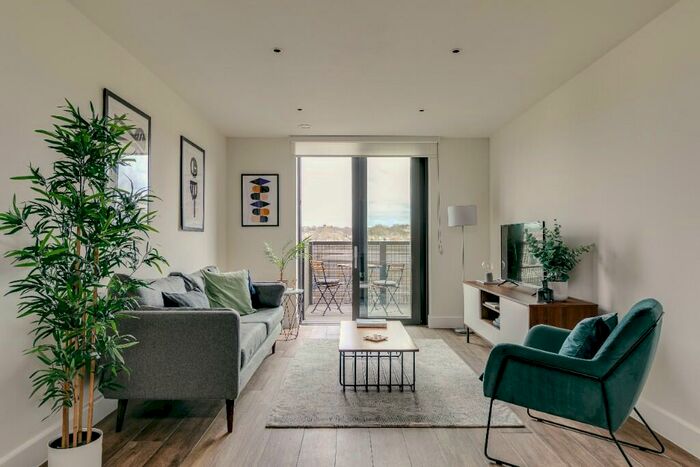 2 Bedroom Flat To Rent In Mallow Walk, London, SE8