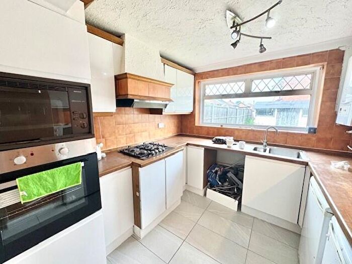 3 Bedroom House To Rent In Stephen Avenue, Rainham, RM13
