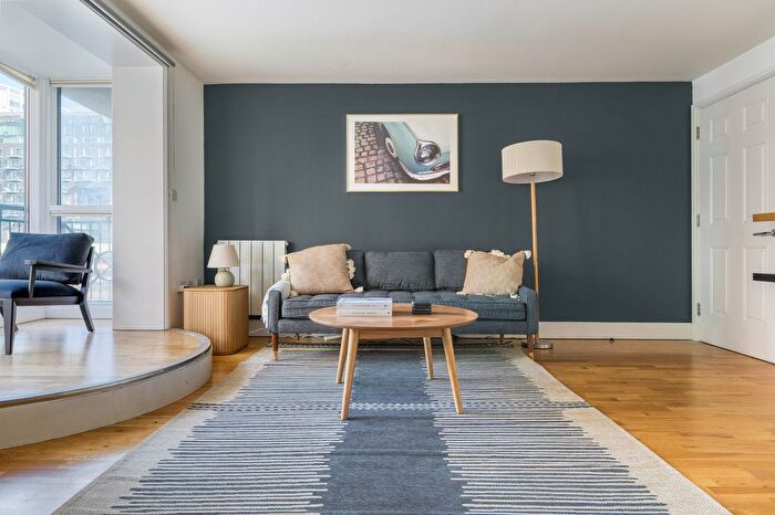 1 Bedroom Flat To Rent In Canary Wharf, London, E14