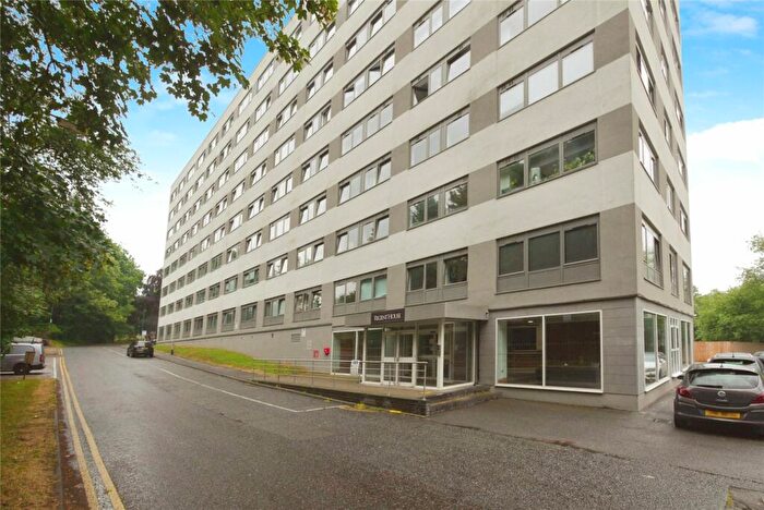 1 Bedroom Apartment For Sale In Hubert Road, Brentwood, Essex, CM14