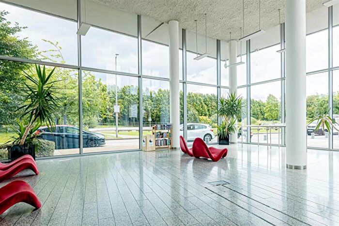 1 Bedroom Apartment To Rent In Blake Apartments, New River Village, Hornsey, N8