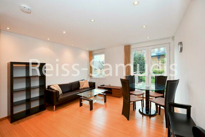 1 Bedroom Apartment To Rent In Helion Court, Westferry Road, London, E14