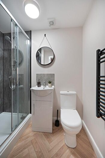 Studio To Rent In Lynton Street, Derby, Derbyshire, DE22