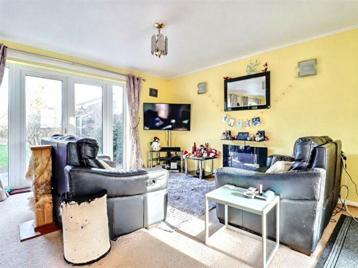 2 Bedroom Semi-Detached Bungalow For Sale In Heron Gardens, Stalham, NR12