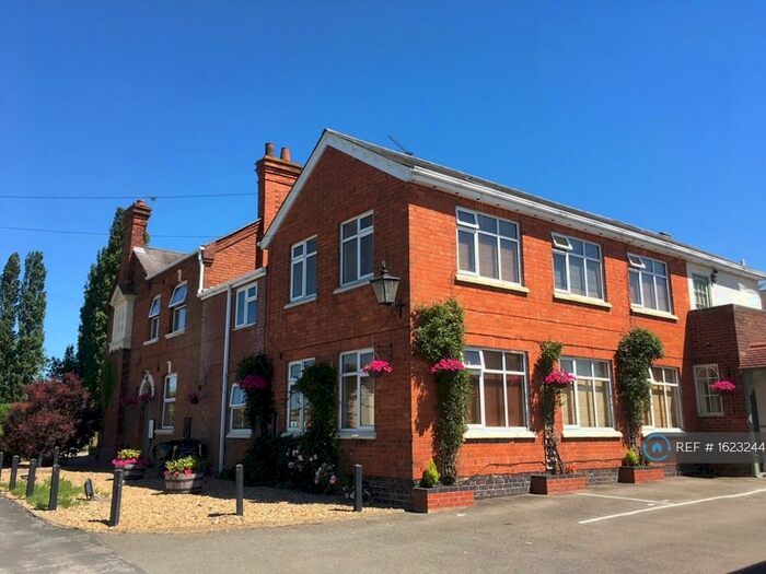 2 Bedroom Flat To Rent In Main Street, Rugby, CV23