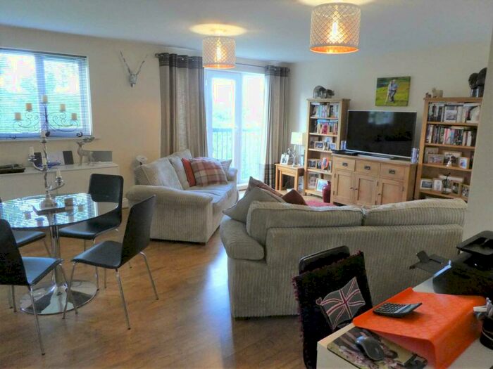 2 Bedroom Apartment To Rent In Chandley Wharf, Warwick, CV34