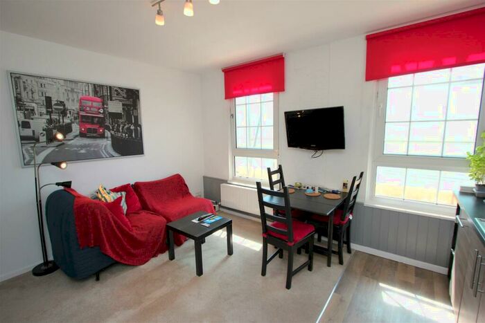 1 Bedroom Apartment To Rent In Jackman House, Watts Street, Wapping, E1W