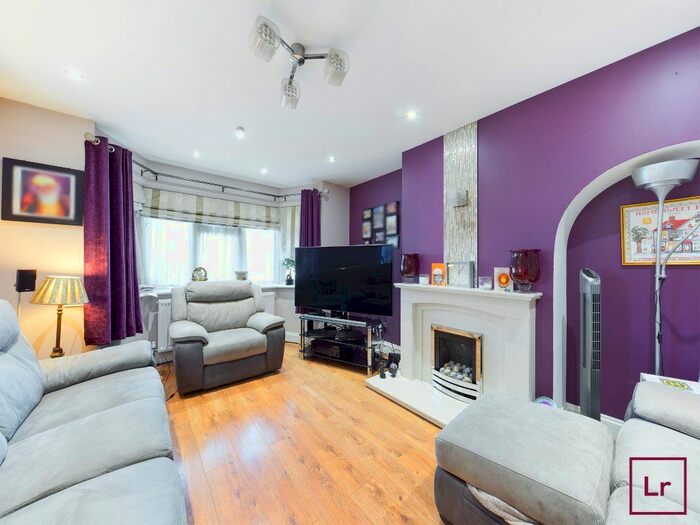 3 Bedroom Semi-Detached House To Rent In Clyfford Road, Ruislip, Middlesex, HA4
