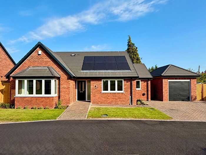 3 Bedroom Detached Bungalow For Sale In Lyttleton Gate, Studley, Warwickshire, B80