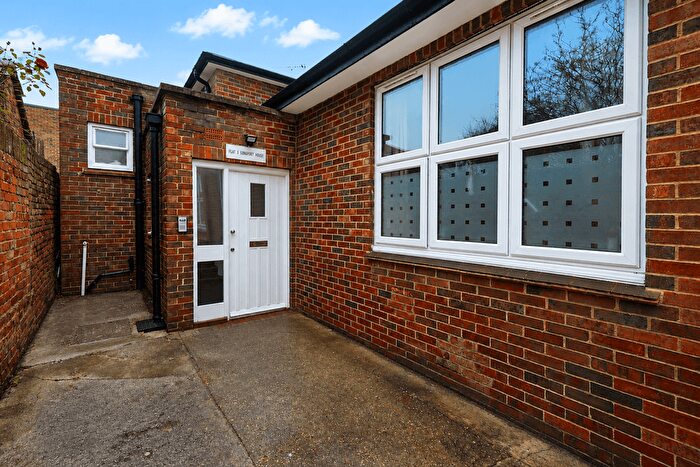 3 Bedroom Semi Detached House To Rent In Longport, Canterbury, CT1