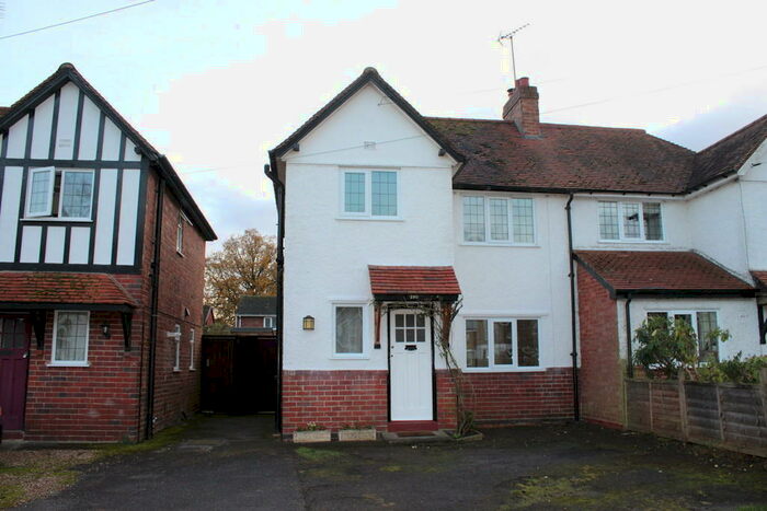 2 Bedroom Semi-Detached House To Rent In Lugtrout Lane, Catherine-de-barnes, B91