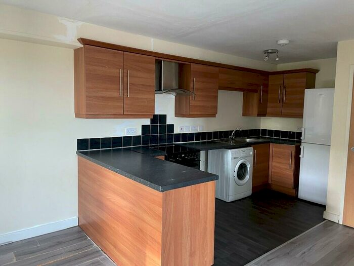 2 Bedroom Flat To Rent In Flat A, Old Chester Road, Birkenhead, Wirral, Merseyside, CH42