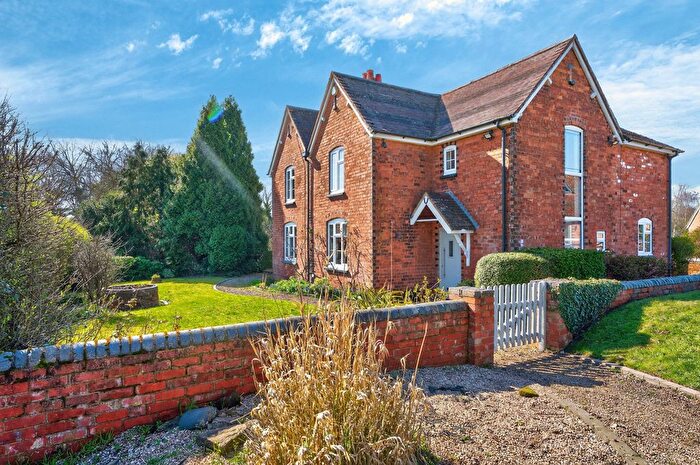 6 Bedroom Country House For Sale In Doverdale Droitwich, Worcestershire, WR9