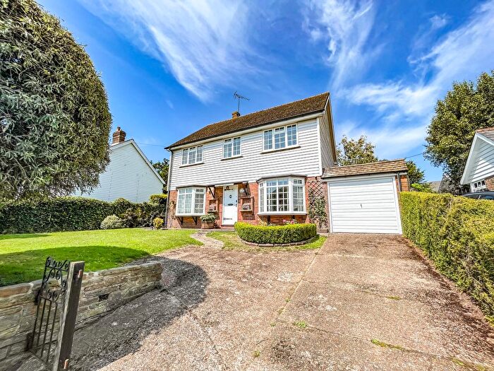 4 Bedroom Detached House For Sale In Cripps Corner Road, Staplecross, TN32