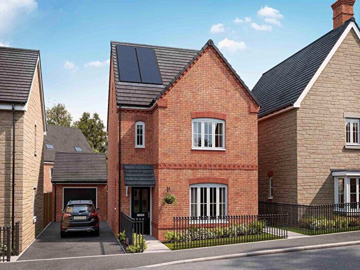 4 Bedroom Detached House For Sale In Desborough Road, Rothwell, NN14