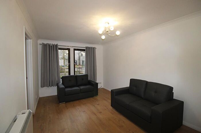 2 Bedroom Flat To Rent In Flat Kingswells Avenue, Kingswells, AB15