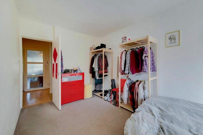 3 Bedroom Flat To Rent In North Road, Islington, London, N7
