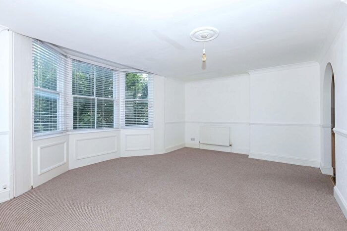 1 Bedroom Flat For Sale In Goldstone Villas, Hove, BN3