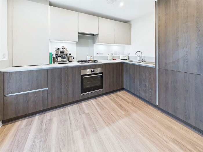 1 Bedroom Flat For Sale In Philip Whitehead Road, Chelmsford, CM1