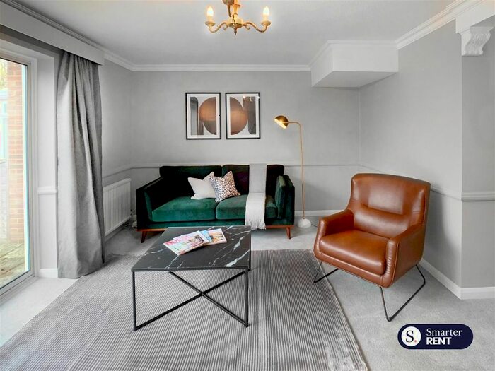 3 Bedroom Property To Rent In In The Ray, Maidenhead, Berks, SL6