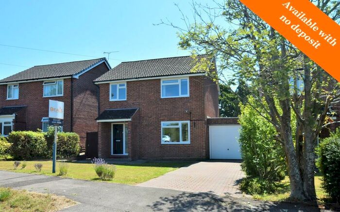 3 Bedroom Detached House To Rent In Mead End Road, Denmead, Waterlooville, PO7