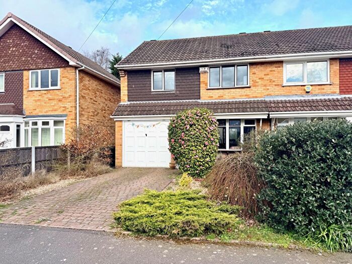 3 Bedroom Semi-Detached House For Sale In Robin Grove, Wednesfield, Wolverhampton, WV11