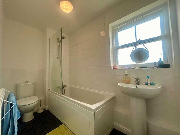 2 Bedroom House To Rent In Carrolls Way, Plymouth, PL9