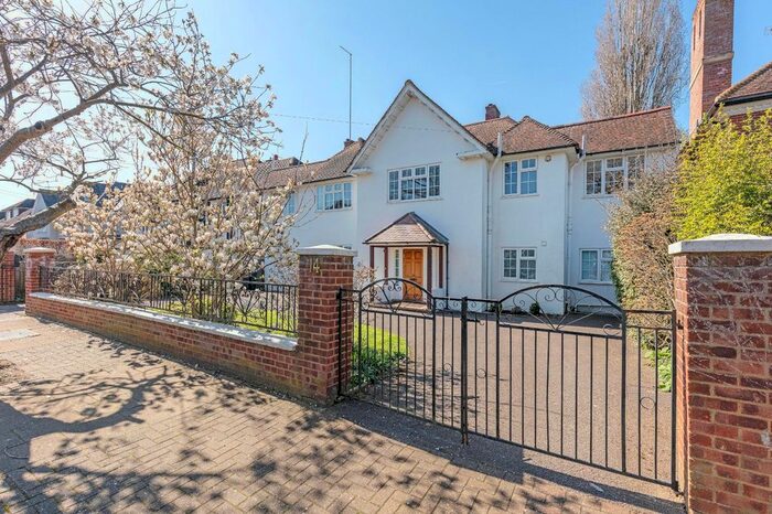 5 Bedroom Detached House To Rent In Roedean Crescent, Roehampton, London, SW15