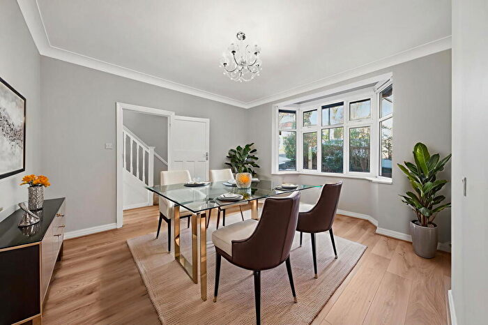 4 Bedroom Semi Detached House To Rent In The Drive, Coulsdon, CR5