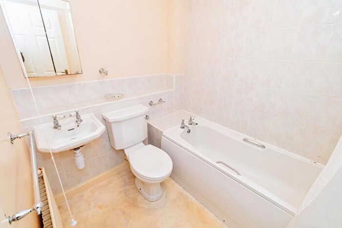 1 Bedroom Flat To Rent In Park Street, Shirley, Southampton, SO16