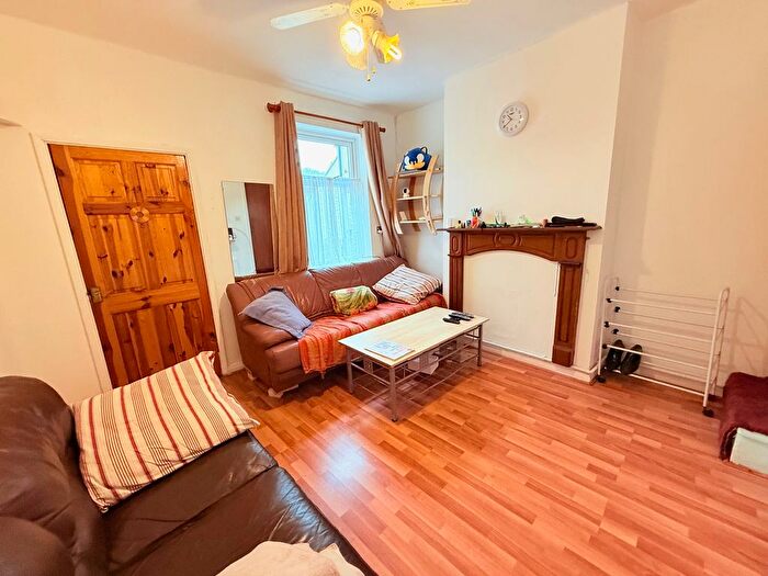 3 Bedroom Terraced House To Rent In King Street, Burton-On-Trent, DE14