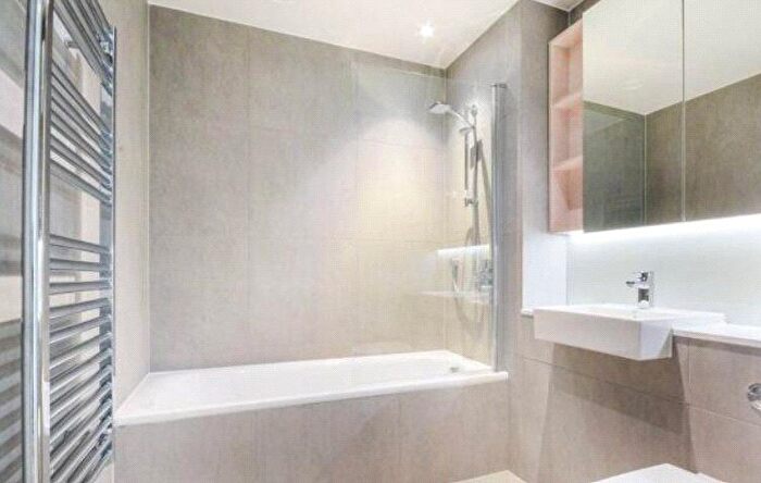 2 Bedroom Flat To Rent In One The Elephant, St Gabriel Walk, London, SE1