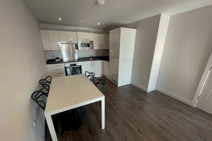 2 Bedroom Flat To Rent In Neptune Place, Liverpool, L8