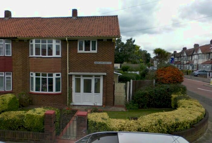 3 Bedroom Semi-Detached House To Rent In Abercorn Gardens, Romford, RM6
