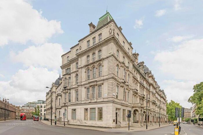 2 Bedroom Flat To Rent In Grosvenor Gardens, London, SW1W