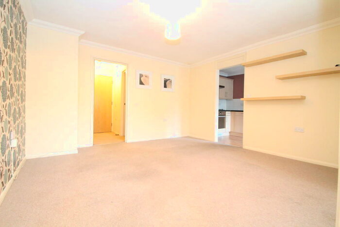 1 Bedroom Flat To Rent In Chandler Court, Bensham Lane, CR7