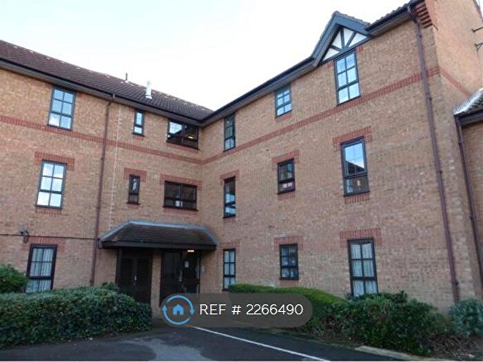 2 Bedroom Flat To Rent In Albany Walk, Peterborough, PE2