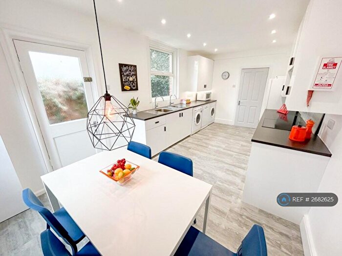 5 Bedroom Terraced House To Rent In St. Denys Road, Southampton, SO17