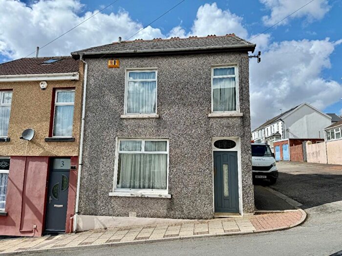 3 Bedroom End Of Terrace House For Sale In Llewellyn Street, Merthyr Tydfil, CF47