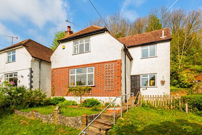 2 Bedroom Detached House For Sale In Stafford Road, Caterham, CR3