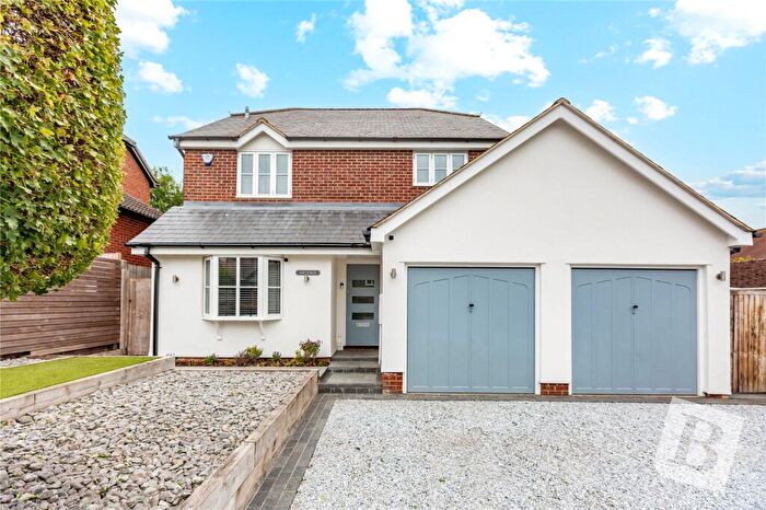 4 Bedroom Detached House For Sale In Riseway, Brentwood, Essex, CM15