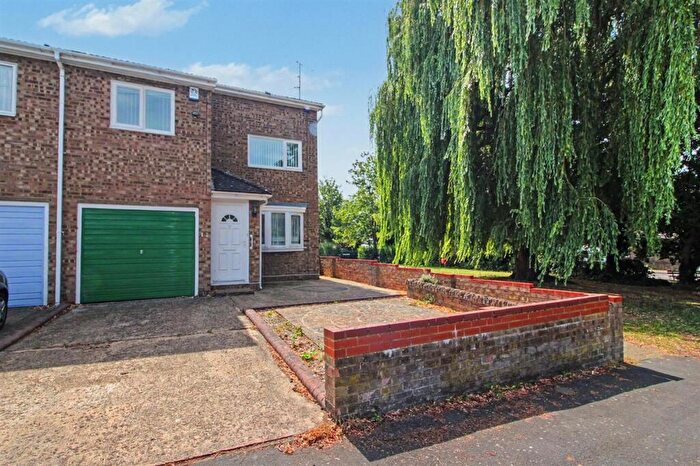 3 Bedroom Semi-Detached House For Sale In Ennerdale, Kempston, MK42