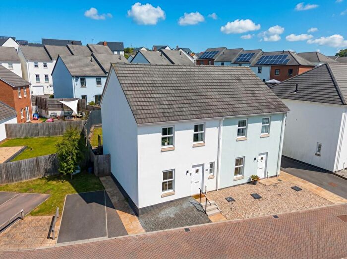 3 Bedroom Semi Detached House For Sale In Molyneux Drive, Crediton, EX17