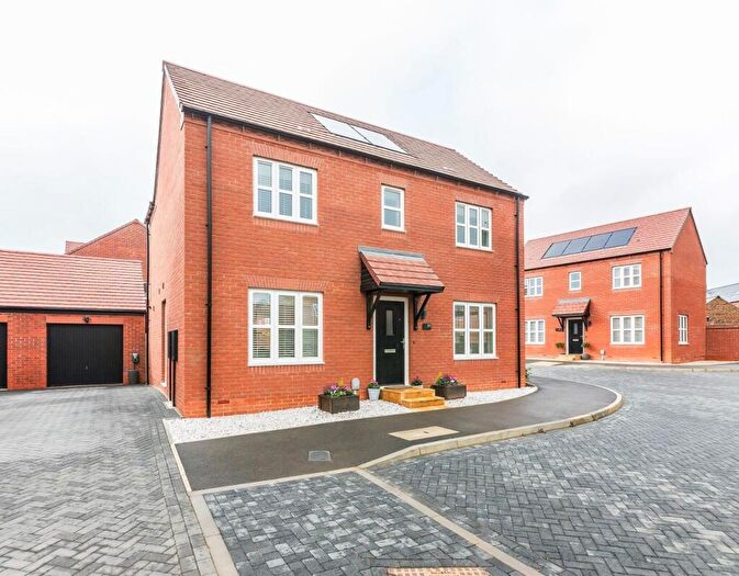 4 Bedroom Detached House For Sale In Rattley Road, Banbury, OX16