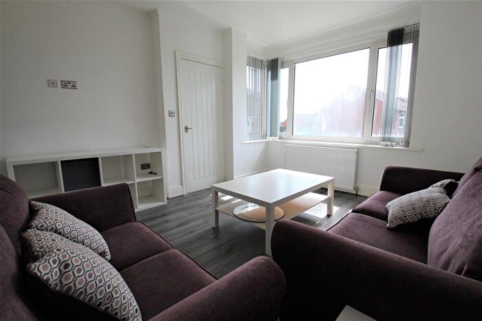 5 Bedroom Semi-Detached House To Rent In Marian Terrace, Woodhouse, Leeds, LS6