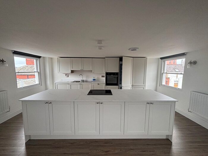 2 Bedroom Flat To Rent In St. Marys Gate, Derby, DE1