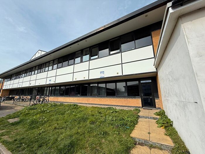 1 Bedroom Flat To Rent In Quilters Way, Stoke Mandeville, Aylesbury, HP22