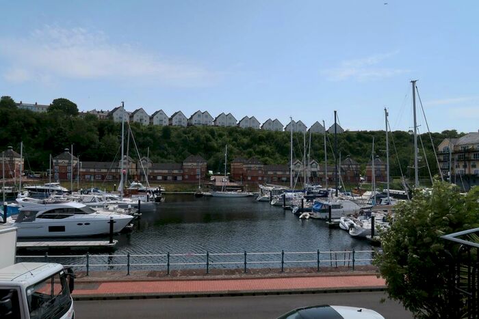 2 Bedroom Semi-Detached House To Rent In Llwyn Passat, Penarth, CF64